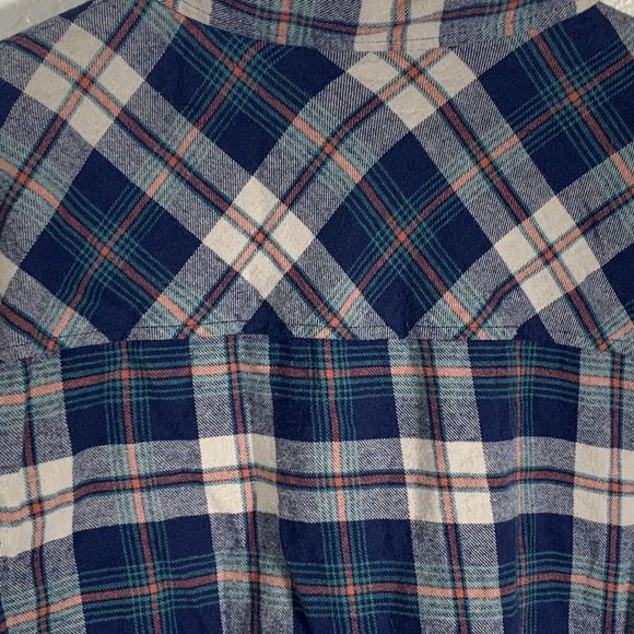Thread Supply Plaid Red White Blue Button Up Cropped Shirt Size XL Women’s - Picture 5 of 13